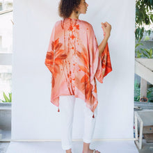 Load image into Gallery viewer, SANDILOU Artisan Hand Painted Kimono Cover