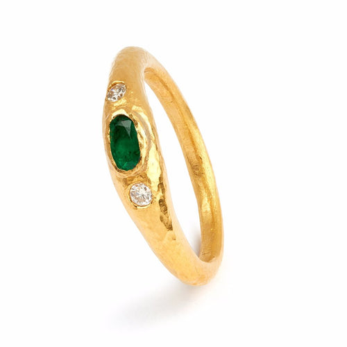 Love X Luxury Exclusive Emerald and Diamond Ring